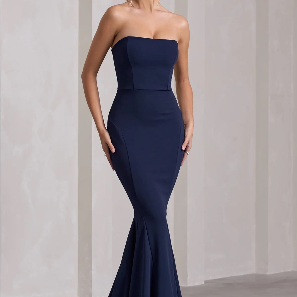Chic Navy Backless Dress